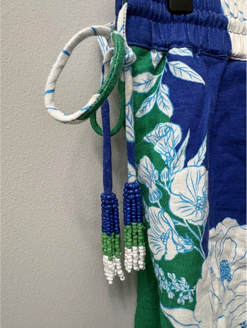 FARM Rio Soft Garden Linen Two-Piece Short Set - Size XS/S - Picture 9 of 15